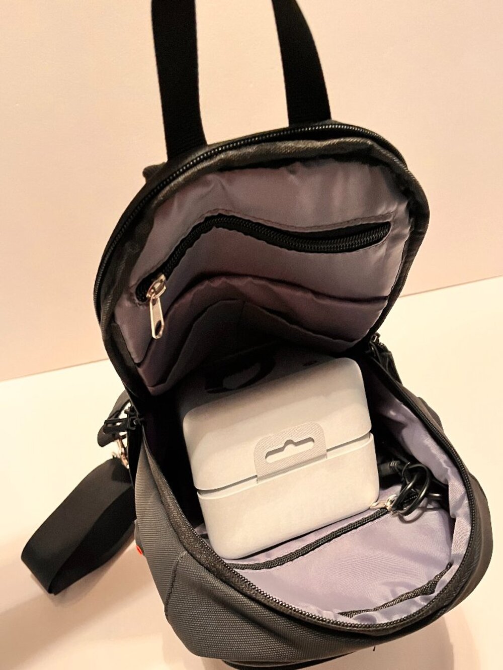 NEW! Commuter Bundle (Headphones, Bag and Travel Set) - Picture 11 of 14